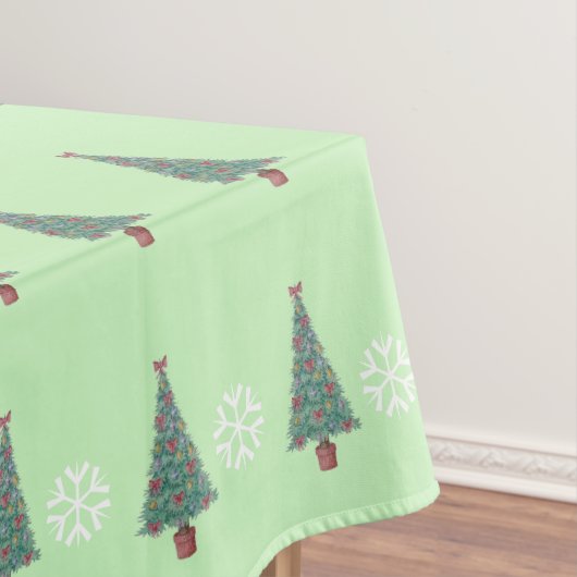 Nappe décoration d'arbres avec des arcs rouges cloches d (In Situ)