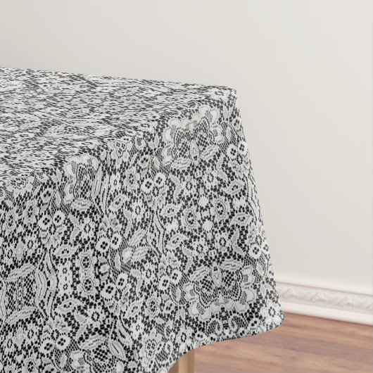 Nappe Dentelle blanche sur noir (In Situ)