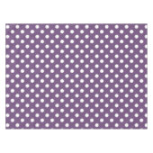 Nappe Des Pois blancs sur un prune parfait (Devant (Horizontal))