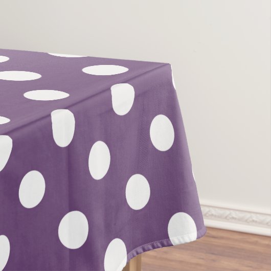 Nappe Des Pois blancs sur un prune parfait (In Situ)