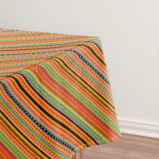 Nappe Design motif aztèque natif et coloré (In Situ)