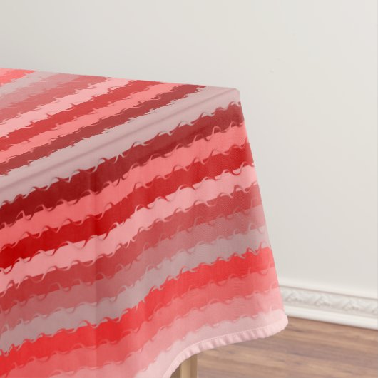Nappe Design rayé moderne dans différentes nuances de ro (In Situ)