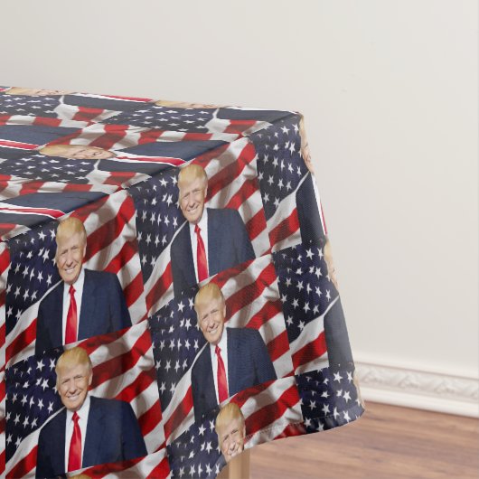 NAPPE DONALD TRUMP PATRIOTIC TABLECLOTH (In Situ)