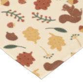 Nappe Écureuil de la forêt automnale (Angle)