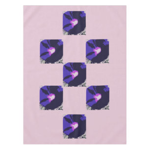 Nappe faite sur commande assez pourpre