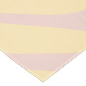 Nappe Feuille de palme tropicale jaune pastel (Angle)