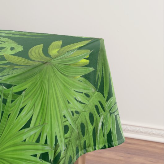 Nappe Feuilles de palmiers verts tropicaux sur vert fore (In Situ)