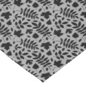 Nappe Feuilles tombés Rpt Motif noir sur gris (Angle)