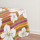 Nappe Fleurs blanches sur un arrière - plan rayé (In Situ)