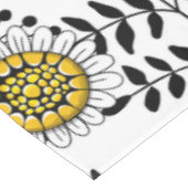 Nappe Fleurs de gribouillis et feuilles en jaune et noir (Angle)