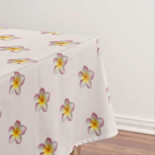 Nappe Fleurs de Plumeria roses élégantes sur beige champ