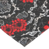 Nappe Fleurs rouges et dentelle noire Motif sans couture (Angle)