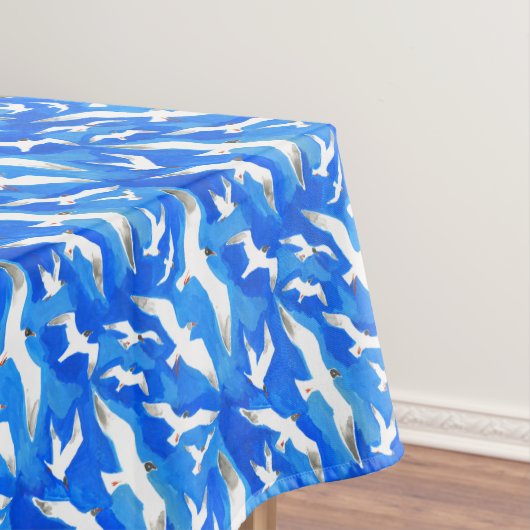 Nappe Flying seagulls on sky blue (In Situ)