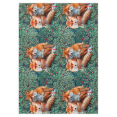 NAPPE FOXES ROUGES PARMI LA VERDURE, LE FOLIAGE ET LES F (Devant)