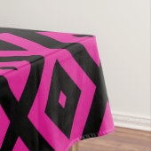 Nappe Fuchsia et motif de diamants noirs (In Situ)