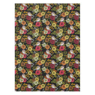 Nappe Goldfinches dans le jardin sur noir