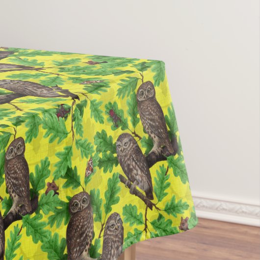 Nappe Hiboux dans la forêt sur fond jaune citron (In Situ)