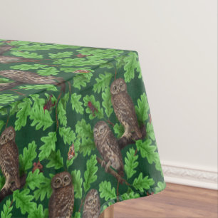 Nappe Hiboux dans la forêt sur fond vert foncé