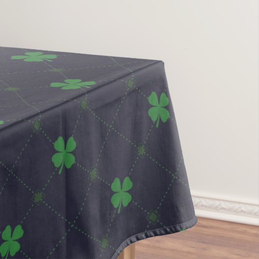 Nappe Housse à quatre feuilles (In Situ)