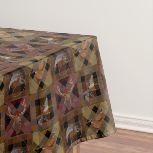 Nappe Hunt Club Plaid with Wildlife Game | Motif d'autom (In Situ)