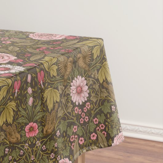 Nappe Jardin sauvage sur café brun (In Situ)