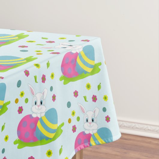 Nappe Lapin de Pâques heureux et œufs (In Situ)