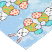 Nappe Lapin de Pâques sur les oeufs de Pâques (Angle)