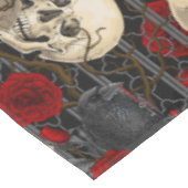 Nappe Le secret de Raven. Illustration gothique sombre e (Angle)