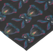 Nappe Mignonne Eyes Rabbit en Yoga Pose Méditation (Angle)