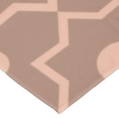 Nappe Mocha Mousse Mocha moderne Dusty rose forme géomét (Angle)