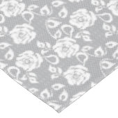 Nappe Motif blanc de dentelle sur l'arrière - plan gris (Angle)
