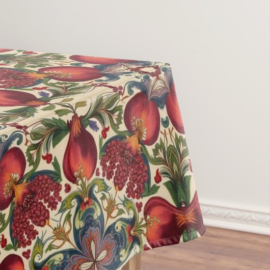 Nappe Motif floral grenade de William Morris Fruit (In Situ)