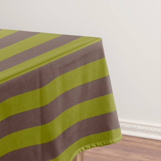 Nappe Motif rayé en chocolat brun et vert olive (In Situ)