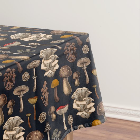 Nappe Mushrooms sauvages (In Situ)