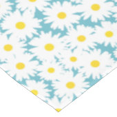 Nappe Négative Space Daisies blanc jaune sur bleu (Angle)