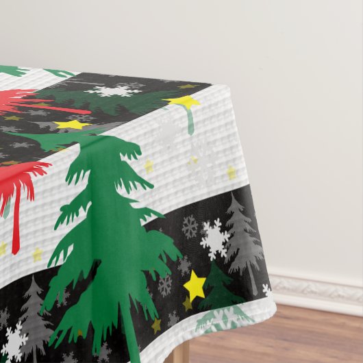 Nappe Noir Blanc Stripes Neiges Rouge Vert Arbres (In Situ)
