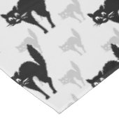 Nappe Noir Chat Shadow Silhouette Motif Design (Angle)