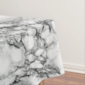 Nappe noire et blanche avec lettre personnalisée (In Situ)