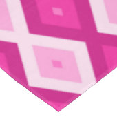 Nappe Nuances de motif de diamant fuchsia (Angle)