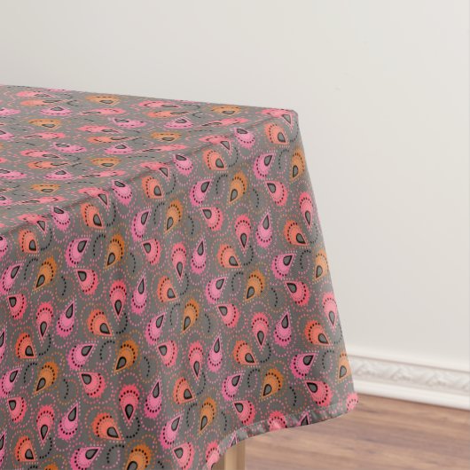 Nappe Paisley motif. (In Situ)