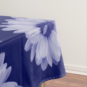 Nappe pétale bleu tordu
