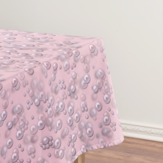 Nappe Placers de perles blanches roses sur velours rose (In Situ)