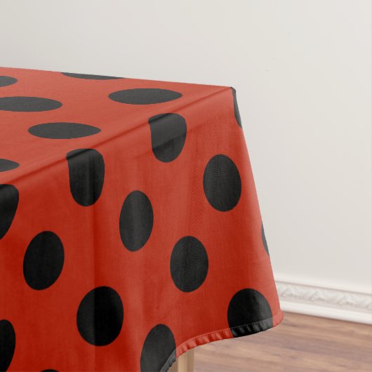 Nappe pois noirs en rouge (In Situ)