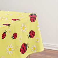 poupée mignonne et marguerite motif jaune