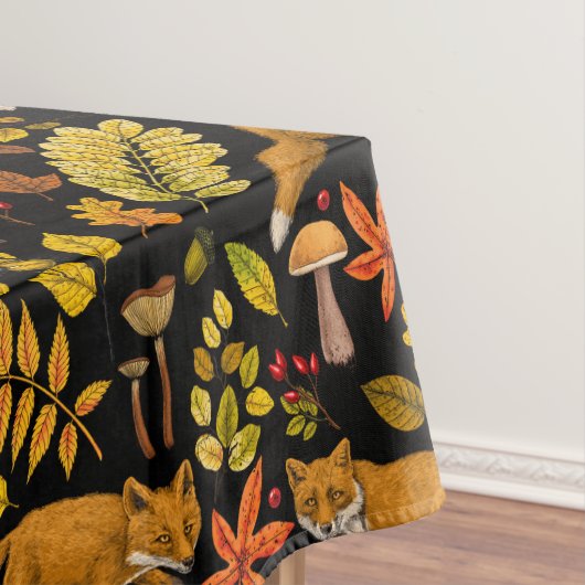 Nappe Renard d'automne sur noir (In Situ)