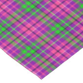 Nappe Rose et vert sur motif carreau tartan violet (Angle)