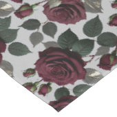 Nappe Roses Bourguignon Foncé Semblables à du Velours Av (Angle)