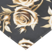 Nappe Roses Dorées Avec Des Bords Métalliques Pointus (Angle)