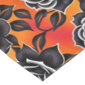 Nappe Roses Noires Foncées Avec Des Contours Blancs (Angle)