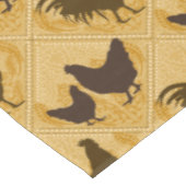 Nappe Rustic Farmhouse Hen Pattern – In Yellow (Angle)